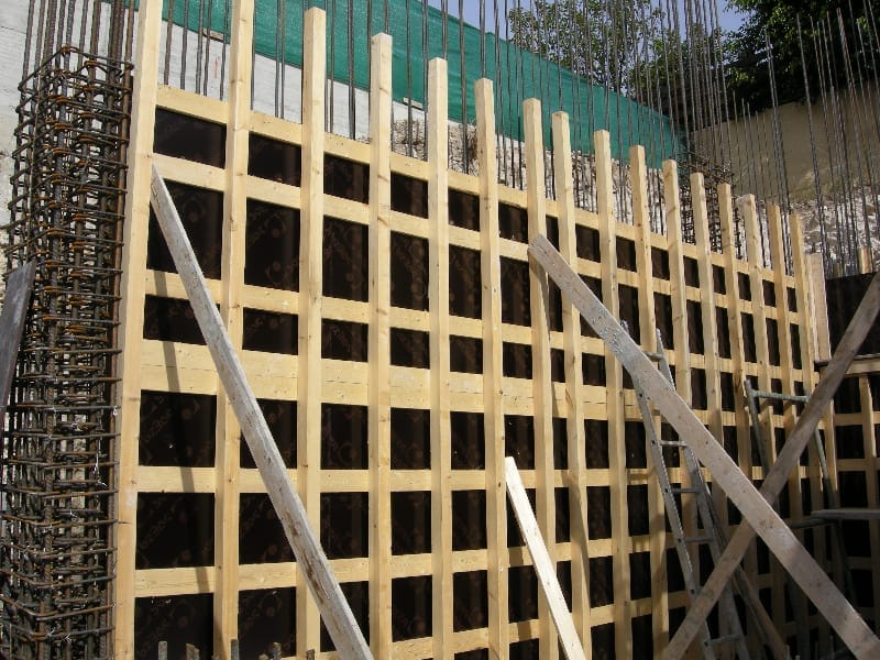 20 Film-Faced Plywood for Formwork