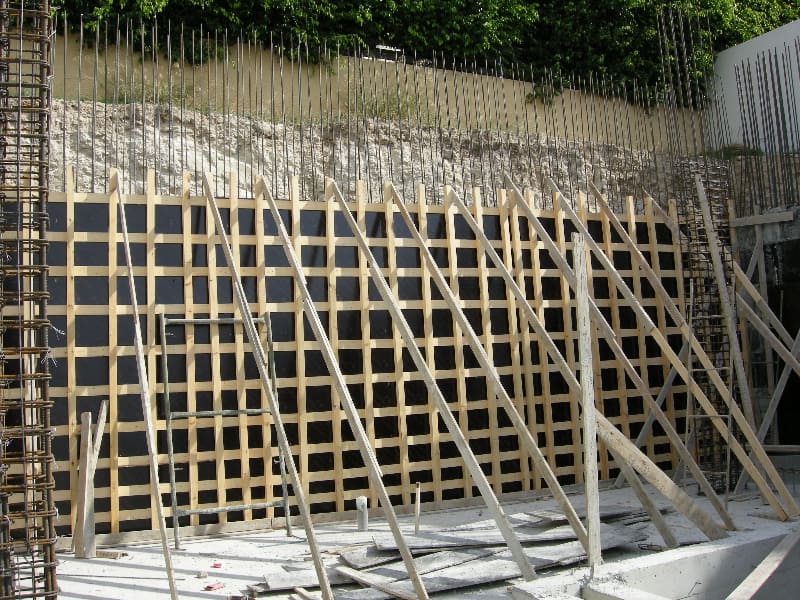 21 Film-Faced Plywood for Formwork